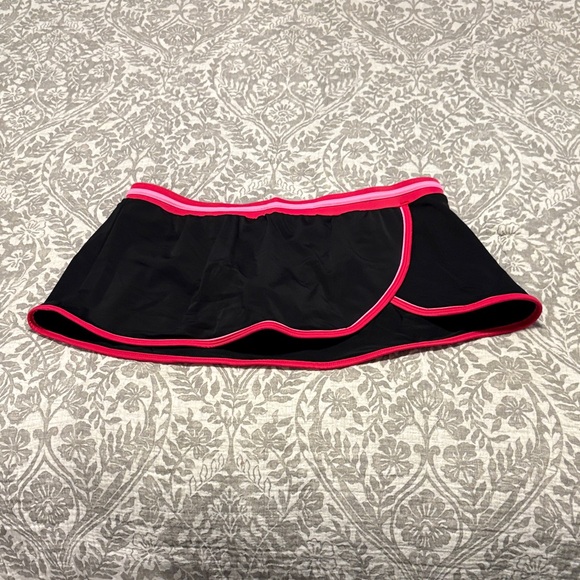 Danskin Now Black Bikini Skirt with Pink Trim - Picture 1 of 12